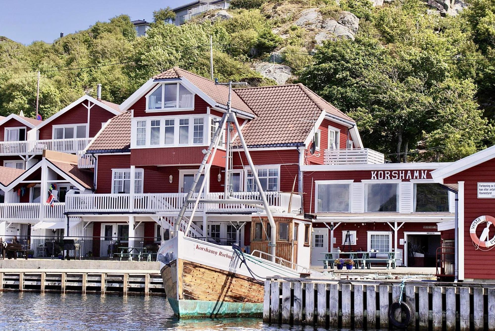 Korshamn Rorbuer Apartamento Lyngdal Exterior foto